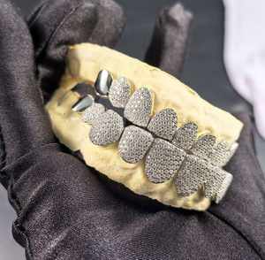 Grilles dentaires pour hommes en argent sterling 925 plaqué rhodium, testées au diamant, avec moissanite VVS, style hip-hop, coupe brillante - Product Image 4