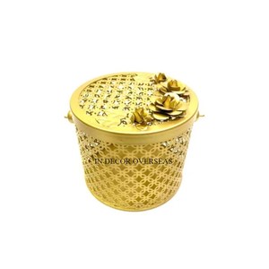 Fully High Grade Gold Plated Luxurious Quality Metal <b>Wire</b> Made Wedding Gift Basket With <b>Flowers</b> Designer Handle In Lowest Price - Product Image 4