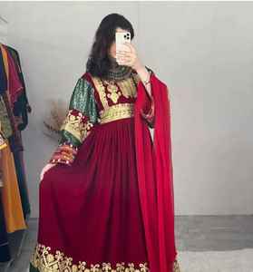 Robes de style afghan brodées de haute qualité pour femmes, style maxi, mode afghane KUCHI, service OEM, prix de gros - Product Image 2