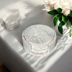 Ensemble de sous-verres en marbre de pierre faits à la main, 4 pièces, gris clair, support en jesmonite, décoration d'intérieur - Product Image 6