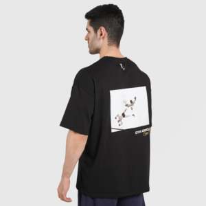 เสื้อยืดเจอร์ซีย์เนื้อหนาสีดำลายกราฟิกพิมพ์ลายแบบพิเศษ - Product Image 1