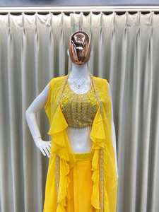 Conjunto de Lehenga de 3 Piezas de Georgette Premium Unity Luxure con Top Corto Bordado y Chaqueta con Volantes - Product Image 4