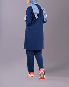 Ventes en gros de blouses médicales d'été unisexes de haute qualité pour infirmières et médecins, uniformes personnalisés avec impression de logo - Product Image 2