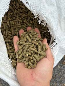 Pellets y Cubos de Alfalfa a Granel para Exportación, Grado Premium, Alimento Animal con Alto Contenido de Proteínas, Promueve la Nutrición, de EE. UU. - Product Image 3