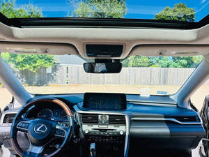 2021 Lexus RX 350 Asientos de cuero Dirección izquierda - Product Image 2