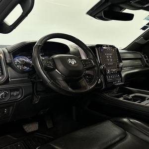Camioneta R_am 1500 4x4 de 4 Puertas, Modelo 2019, de Rápida Venta - Product Image 2