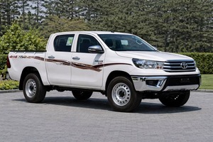 Toyota Hilux SUV 2025 Euro II, transmission automatique, sièges en cuir, toit ouvrant, à vendre - Product Image 3