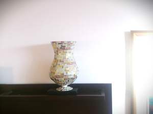 Grand Vase en Mosaïque de Vitrail Vintage Fait Main - Product Image 3