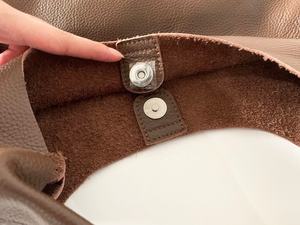 Sac à main en cuir véritable de haute qualité pour femmes, sac fourre-tout souple à bandoulière, fermeture ouverte, couleur personnalisable, logo, cadeau de shopping - Product Image 4