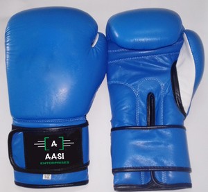 Étiquette tissée sérigraphiée Kickboxing Clubs spéciaux Gants de boxe mitaines en cuir véritable Gants Pro Player Spécial fait à la main - Product Image 2