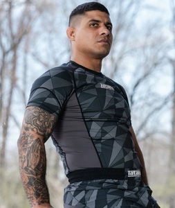 Rashguard à manches courtes pour homme, respirant, à séchage rapide, antibactérien, gris, protection UPF50, écologique, 100% polyester, personnalisable - Product Image 2