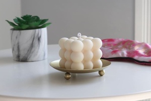 Bougies en métal aluminium faites à la main avec finition dorée - Product Image 3