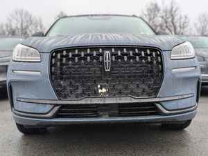 2026 Li n-c o l n Cor-sair Grand Touring AWD SUV, motor de 2.5L combinado con un motor eléctrico para un total de 266 caballos de fuerza - Product Image 2