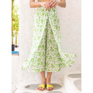 Ensemble deux pièces bohème sans col pour femme, motif floral, avec poncho à col en V et pantalon palazzo ample mi-mollet, coupe décontractée, printemps-été - Product Image 4