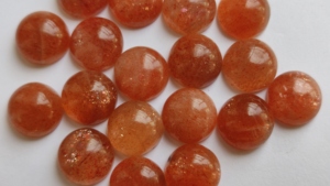 Cabochon de pierre de soleil naturelle de 10mm Lot de pierres précieuses de quartz rondes en pierre naturelle flashy de couleur orange de la série Sunstone - Product Image 6