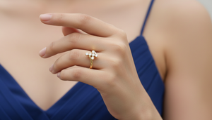 Anillo The Flourish Accent de Oro de 14K y Diamantes |   Diamante de Corte Brillante de 0.18 Quilates - Product Image 5