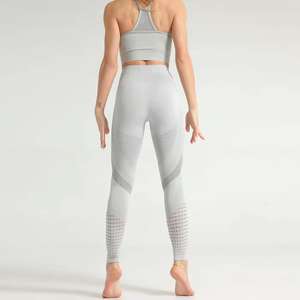 Haute qualité 82.5% Polyester Racerback détachable intégré chemise de Yoga Leggings taille haute 2 pièces Gym Fitness ensemble pour les femmes - Product Image 2