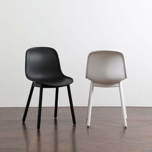 Contemporary Durable <b>Plastic</b> Restaurant <b>Chair</b> with Metal Legs for Commercial Use - Product Image 3