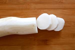 CUBES DE DAIKON DE HAUTE QUALITÉ/FAIBLES, HAUTE FIBRES/DOUX, SAVEUR DE TERRE/VIETNAM - Product Image 2