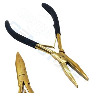 Pince à extensions capillaires professionnelle en acier inoxydable de 7 pouces, surface plate, finition dorée, poignée noire, durable, réutilisable, pour retrait et ajustement - Product Image 6