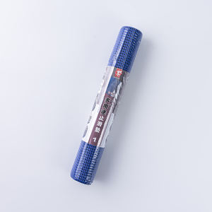 Tapis antidérapant en PVC multi-usages | Doublure en maille découpable pour tiroir d'armoire 30x100cm - Product Image 2