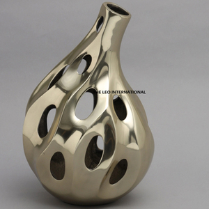 Best Bulk Selling Aluminum Metal Flower <b>Vase</b> Top Quality Home <b>Decorative</b> Metal <b>Vase</b> Luxurious <b>Decorative</b> Showpiece - Product Image 1