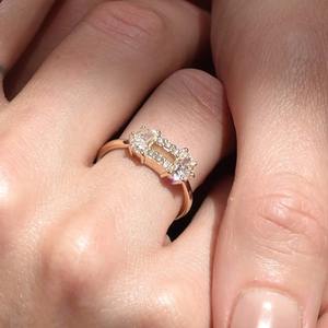 Premium Half Moon Cut Moissanite Diamond Anillo de plata Compromiso elegante Joyería nupcial Boda clásica al por mayor - Product Image 1