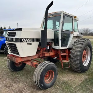 Fuerte J.I. Tractor 4WD 2390 con Motor de 160HP, Transmisión por Engranajes, Alta Productividad para Uso Agrícola, Componentes Principales: Bomba y Caja de Cambios - Product Image 1