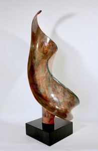 Sculpture de figures en aluminium avec bords raffinés et style géométrique parfait pour le design urbain et les installations intérieures - Product Image 4