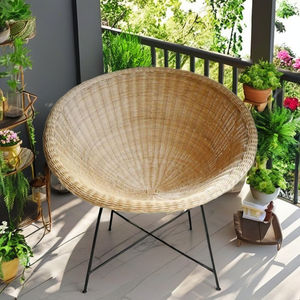 Belle chaise intérieure/extérieure en rotin pour salle à manger Mobilier confortable et durable pour salon Ensembles de jardin de ferme minimaliste - Product Image 1
