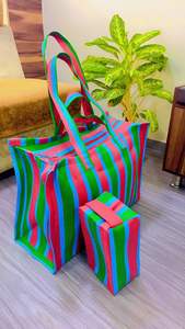 Grands sacs à fermeture éclair en PP recyclé écologiques Impression offset Conception personnalisée Sacs à linge en plastique durables Approvisionnement en vrac - Product Image 6