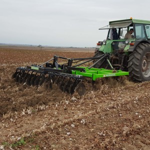 Arado de disco reversible de alta calidad 3 hidráulico para tractor cultivador diésel con 20hp 50hp nuevas opciones de condición usada - Product Image 4