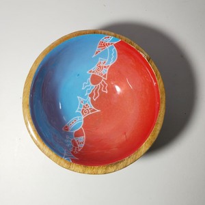 Ensaladera de madera hecha a mano sostenible con estampado de esmalte multicolor Ideal para servir y vender al por mayor de La India - Product Image 1