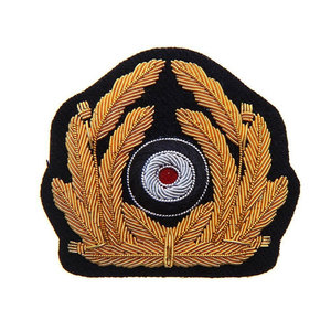 Insignias de alambre bordadas a mano personalizadas, parches cosidos, bajo precio, servicio OEM, bordado con cuentas, insignia de color personalizado - Product Image 1