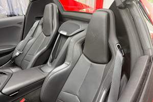 2023 Chevrolet Corvette Stingray Cabriolet 1LT Essence faible kilométrage - Product Image 6