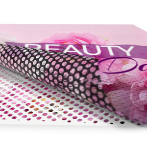 Pegatina perforada póster gráficos personalizados UV Die Cutt One Way Vision ventana vidrio Calcomanía <span class=keywords><strong>para</strong></span> promoción Shopfront - Product Image 3