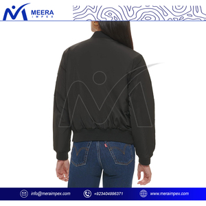 Blouson aviateur en cuir classique pour femme avec taille réglable et poches multiples Tenues tricotées de tous les jours chics et audacieuses - Product Image 3