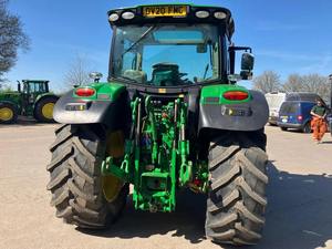 Tractor Agrícola Usado a Precio Económico con Motor Cummins 6130R de 90HP y Cargador en Venta - Product Image 6