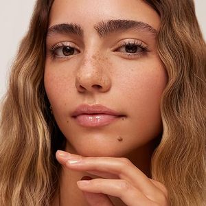 Private Label Plumping Lip Mask: High-Gloss, Moisturizing, Plumping Effect, Non-Toxic, and Perfect for All Skin Types - Product Image 5