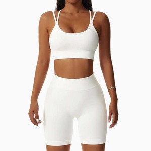Vêtements de fitness pour femmes vêtements de sport vêtements de yoga ensembles 2 pièces soutien-gorge et short couleur unie pas cher prix entraînement de qualité supérieure - Product Image 4