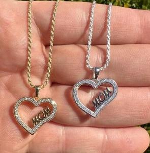 Collar con colgante de corazón para hombres y mujeres con cadena de caja larga Accesorio elegante Cristiano - Product Image 2