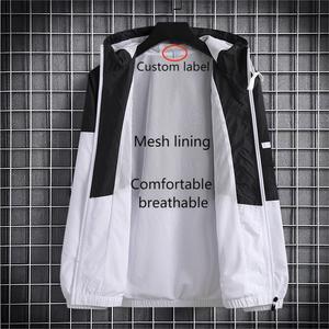 Chaqueta cortavientos con capucha y cremallera completa ligera personalizada para hombre, cortavientos impermeable para entrenamiento deportivo - Product Image 5