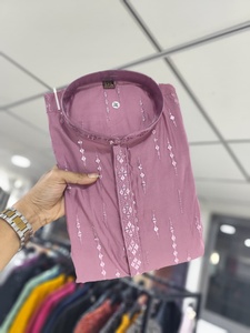 Tela de Algodón Romano Pesado con Bordado y Trabajo de Espejo para Bodas Formales, Fiestas y Diwali - Product Image 3