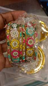 Bracelets Kundan à la mode Superbes beaux bracelets Latkan de travail en pierre pour les mariages et les vêtements de fête Magasinez maintenant - Product Image 6