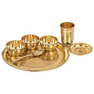 Juego de Cena Thali de Latón Estilo Mughlai Duradero de 7 Piezas con Diseño Dorado en Relieve y Borde de Cuentas para Uso Doméstico - Product Image 2