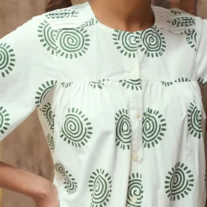 Robe courte en coton indien fait à la main imprimé bloc vêtements d'été avec personnalisation fonction translucide approvisionnement ODM en vente - Product Image 1