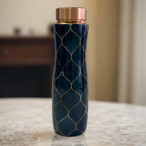 Botella de agua con acabado brillante Negro de 950ML de cobre puro estampado Meena de diseño atractivo de primera calidad, tapa atornillada ecológica certificada por CE - Product Image 2