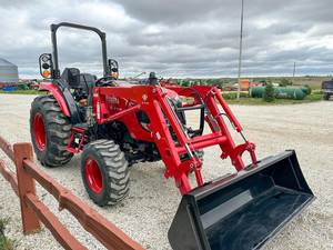 Mini Tractor TYM T574C, Nuevo, 55HP de Potencia Nominal, Motor Massey Ferguson, Tipo de Rueda Mahindra, Bomba de Motor para Uso Agrícola, Caja de Cambios - Product Image 6