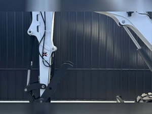 Excavatrice à bras long BOB- E55 d'occasion de 2016, 10 tonnes, moteur Cummins avec pompe à engrenages - Product Image 2