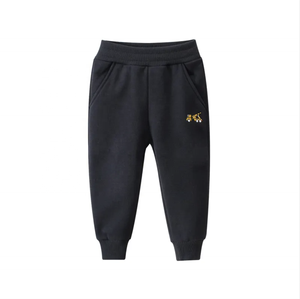 Pantalon de survêtement moderne et personnalisé pour garçons Pantalon en tricot de coton confortable pour le sport décontracté Logo brodé - Product Image 3